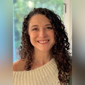 Meet your Posher, Jennifer